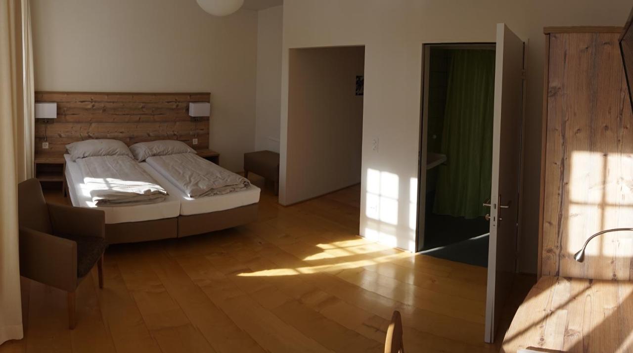 Klosterhotel Kreuz Mariastein Kültér fotó