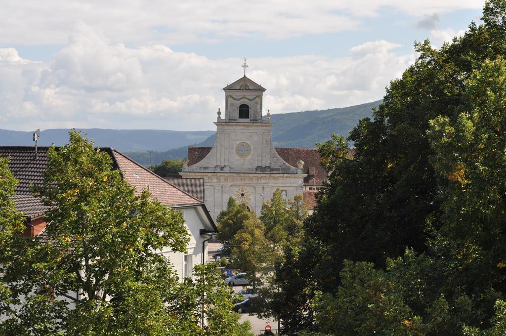 Klosterhotel Kreuz Mariastein Kültér fotó