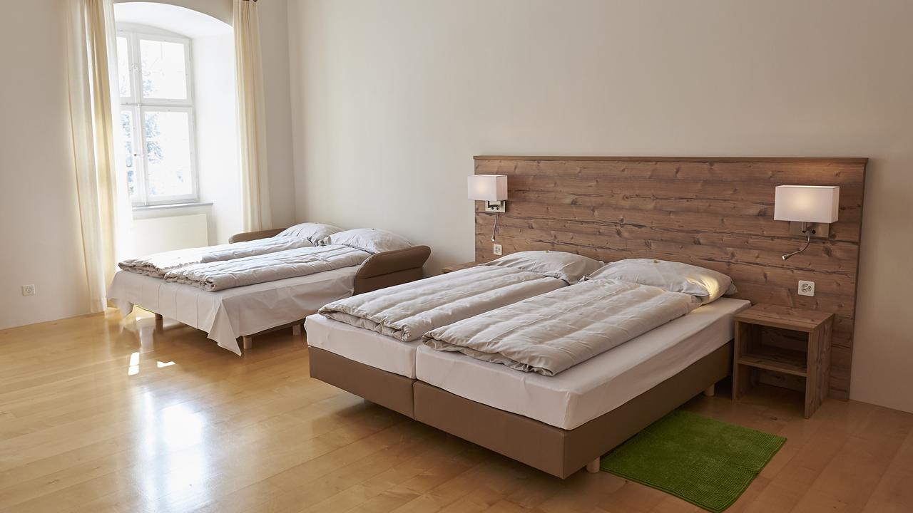 Klosterhotel Kreuz Mariastein Kültér fotó