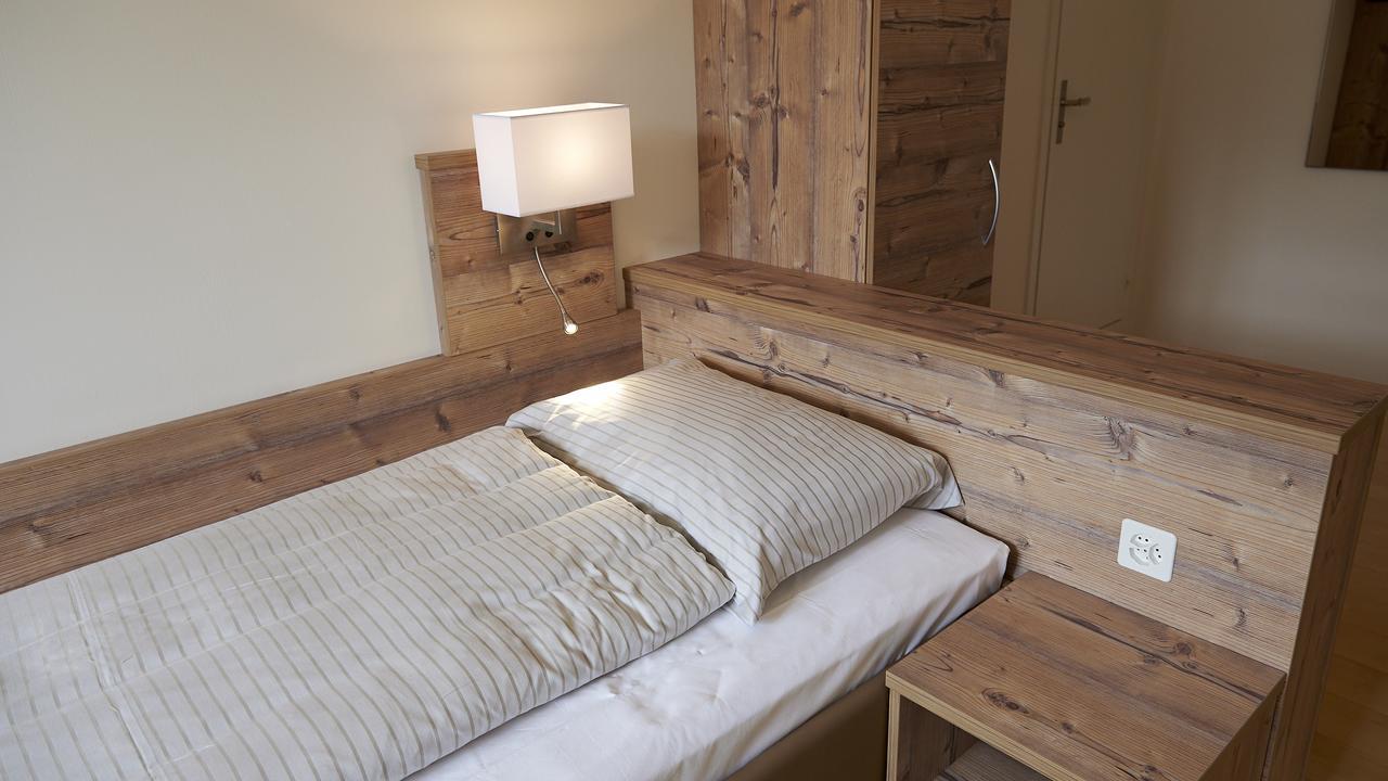 Klosterhotel Kreuz Mariastein Kültér fotó